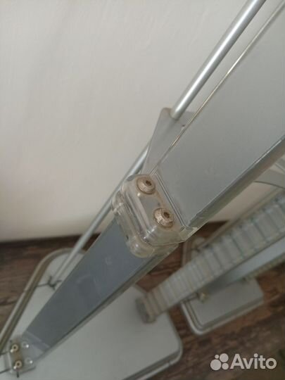 Подставка для дисков CD и DVD