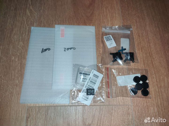 Запчасти аксессуары для PS Vita