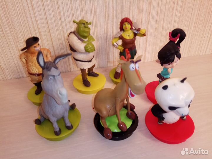 Коллекция фигурок мультгерои из кинотеатра