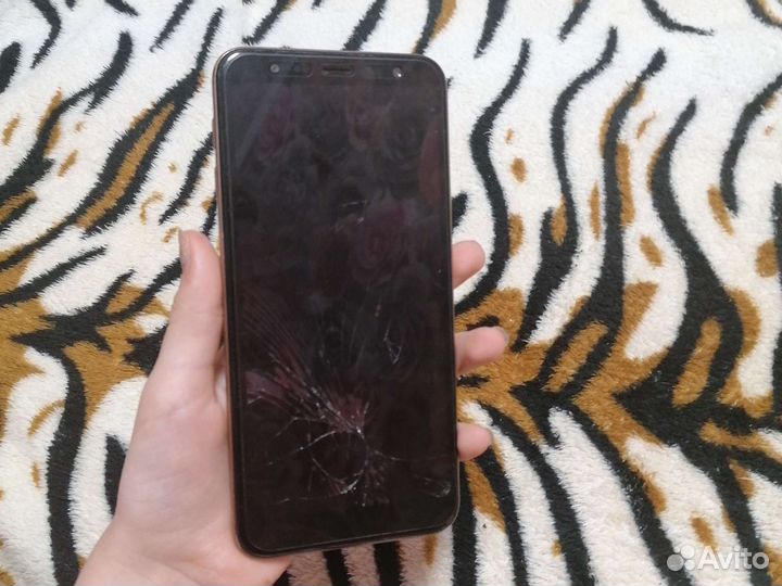 Samsung Galaxy J4+ (2018), 3/32 ГБ