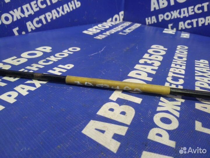 Держатель капота Opel Zafira A минивен Z18XE 2000