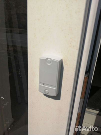 Установка Электромагнитных замков Домофонов