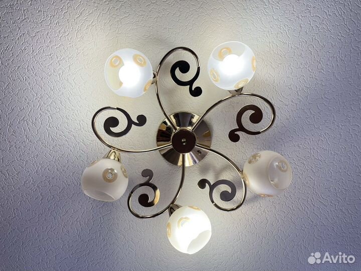 5 ти рожковая люстра