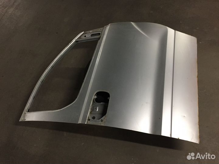 Дверь передняя правая Hyundai Starex H1 2010
