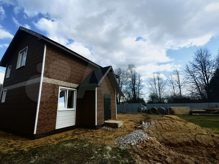 Дом 108 м² на участке 8 сот.