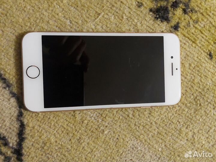 Телефон iPhone 8 64 gb