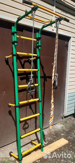 Шведская стенка с турником бу