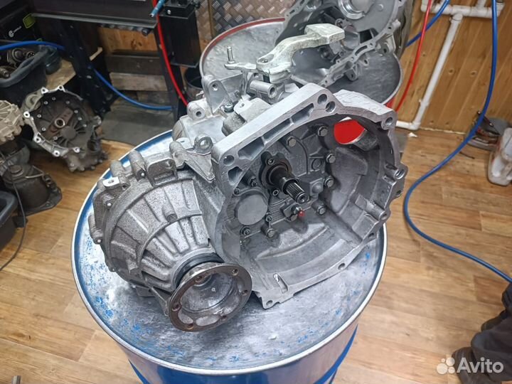 Не хватает ток 1 детали. Какой же. Ваших денег)