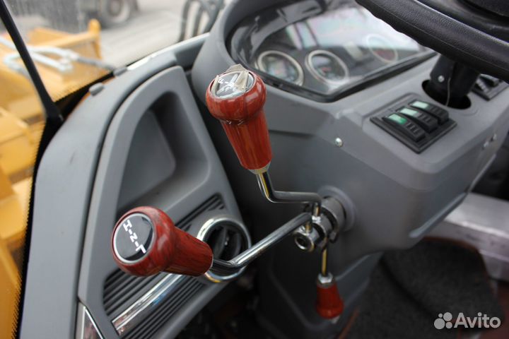 Фронтальный погрузчик LuGong LG930, 2023