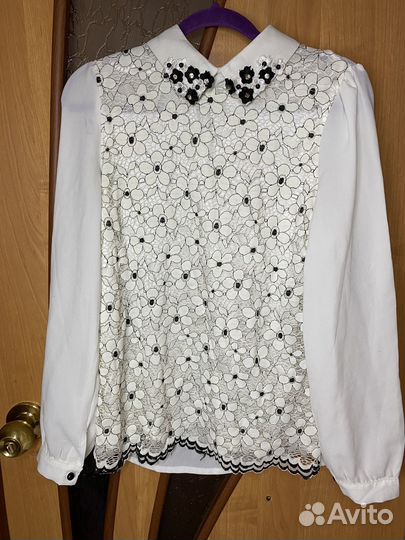 Нарядная белая блузка женская 44-46