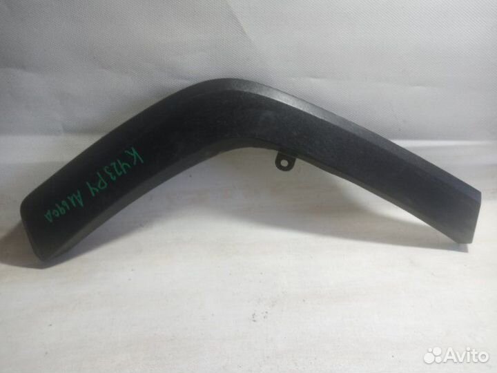 Молдинг на крыло задний правый Toyota Rav4 5 2019