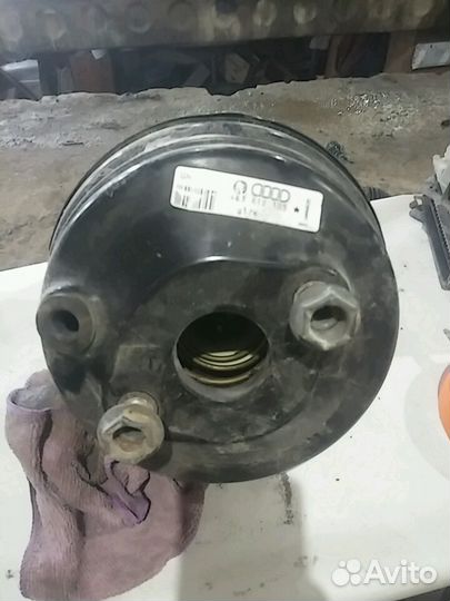 Вакумный усилитель Audi a4 VW B 5. 4B3612105
