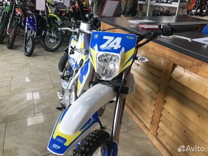 Мотоцикл Кросс Motoland XT 250 HS (172FMM) с птс