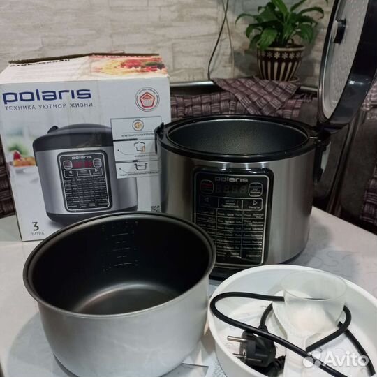 Мультиварка polaris новая