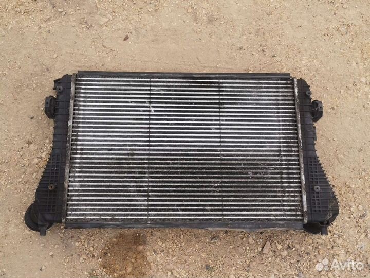Интеркулер VW Touran 1