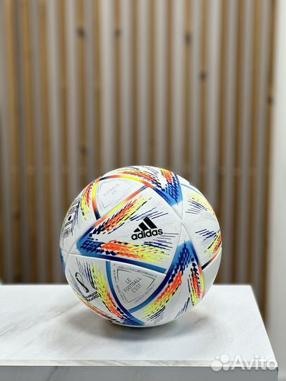 Футбольный мяч adidas FIFA Qatar 2022