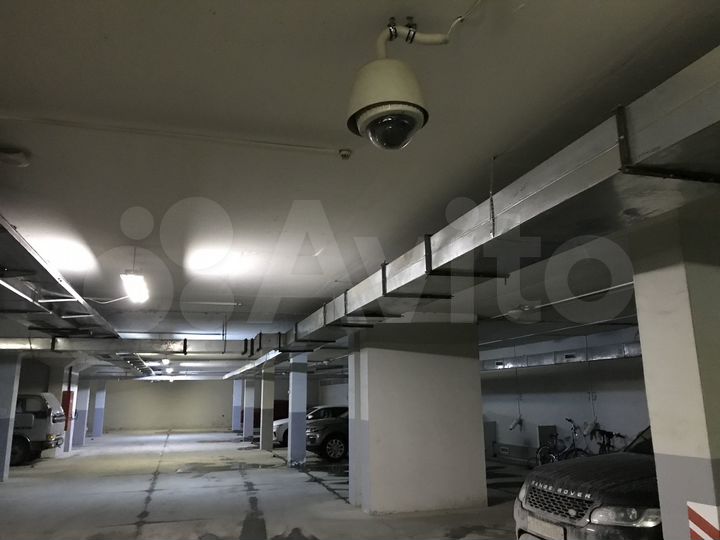 Машиноместо, 18 м²