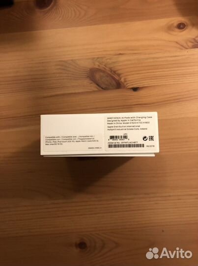 Коробка от Airpods
