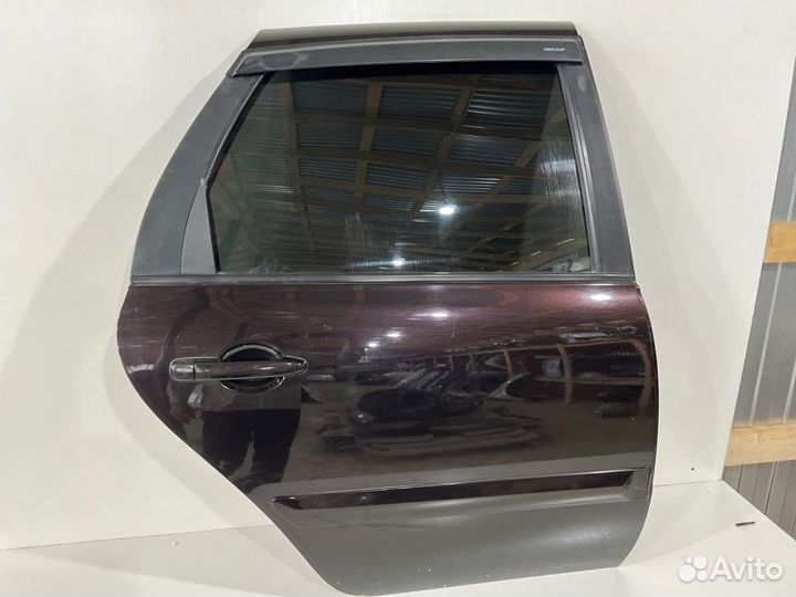 Дверь боковая правая LADA Granta седан 2018