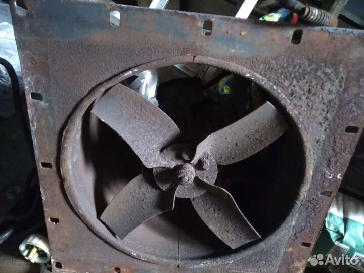 Вытяжной вентилятор