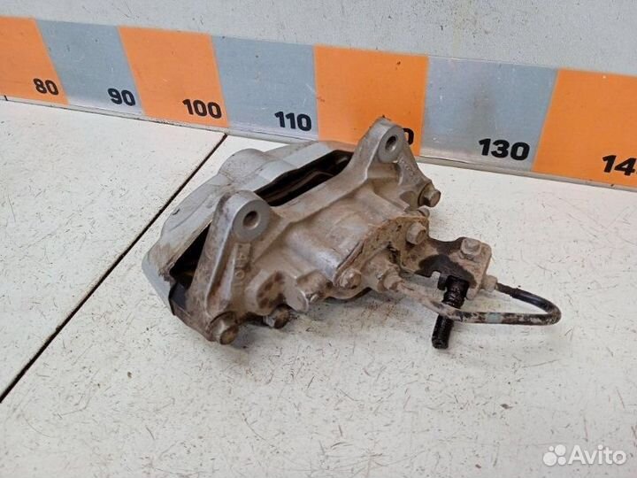 Суппорт задний левый Infiniti FX30d/FX35/FX37/FX50