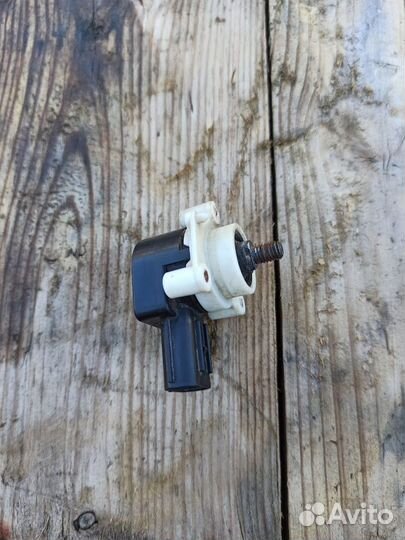 Датчик уровня фар