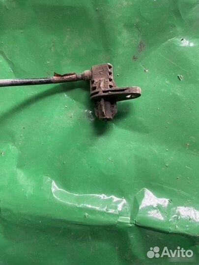 Датчик передний правый Hyundai Solaris