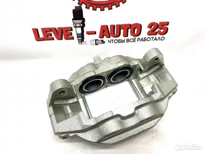 Суппорт тормозной Toyota Land Cruiser 200