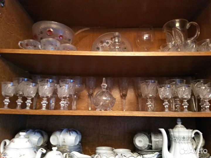 Хрустальные бокалы и прочее