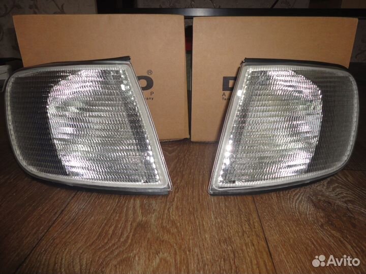 Поворотники Ауди 100 С4 новые