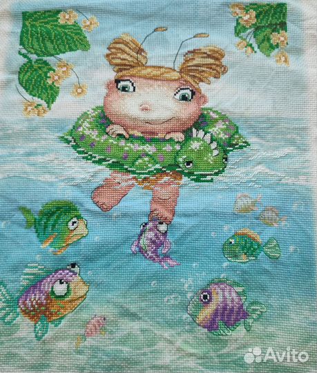 Девочка на море