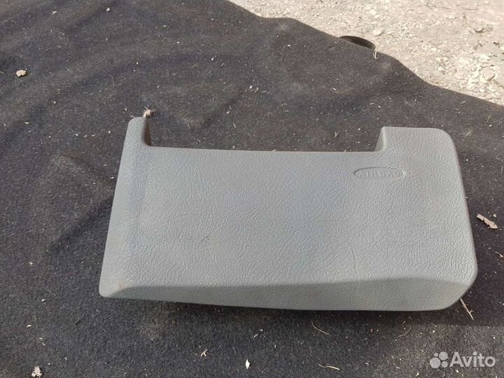 Подушка безопасности коленей Citroen C5