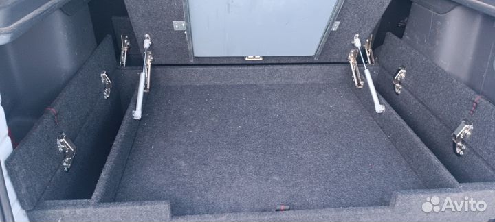 Пенал в Рено Дастер