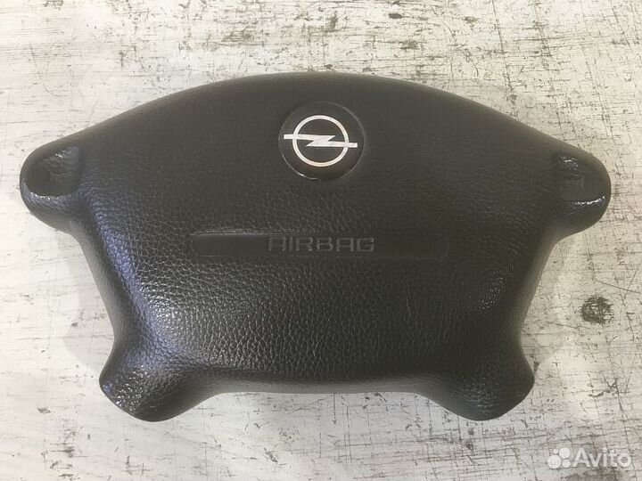 Подушка безопасности в руль Опель Вектра Б