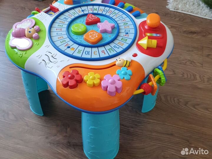Развивающий столик