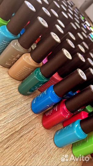 Новые гель лаки,цвета разные