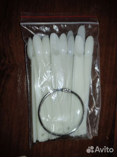 Типсы на кольце