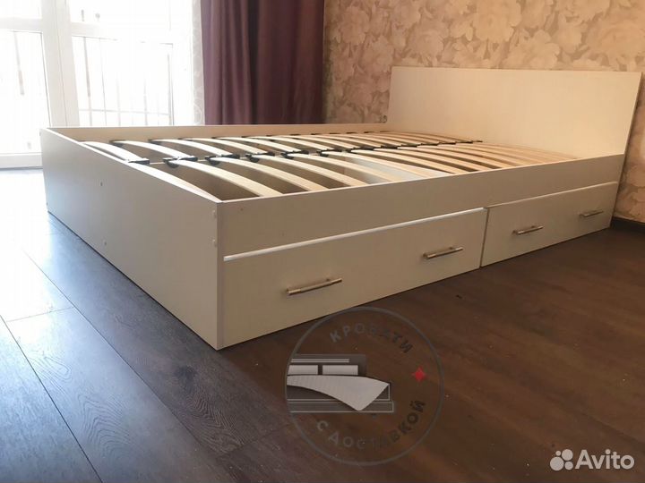 Кровать двуспальная
