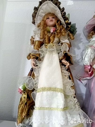 Кукла фарфоровая коллекционная