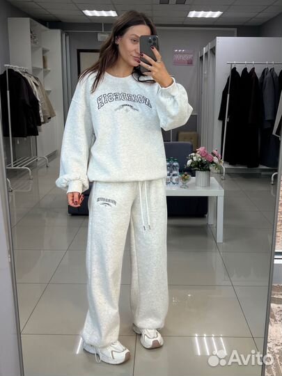 Костюм спортивный