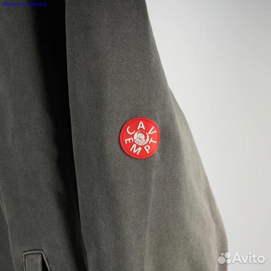 Открой мир с худи Cav Empt: твой новый образ