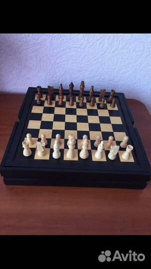 Шахматы нарды шашки и т,д в одной доске