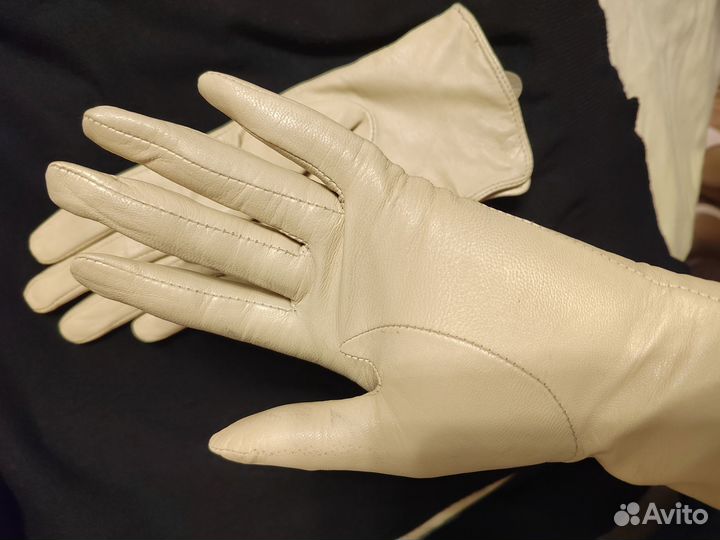 Перчатки женские кожаные новые