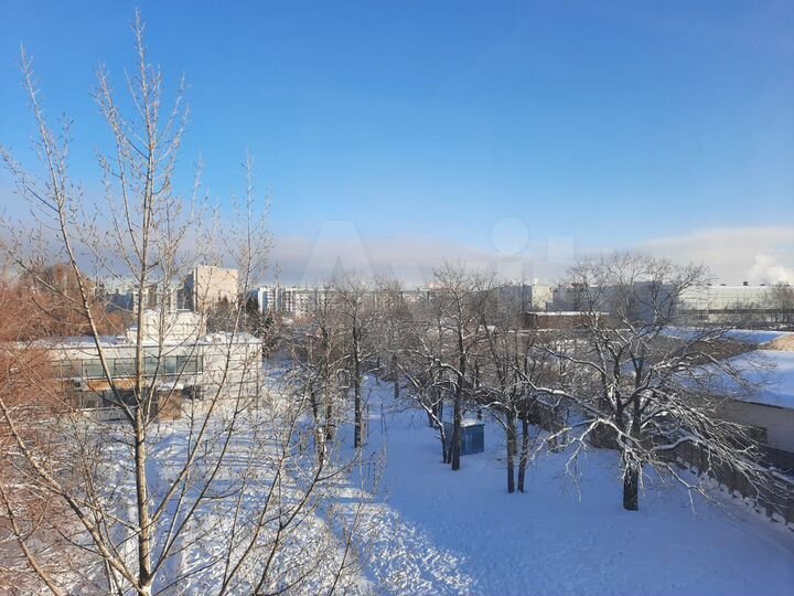 3-к. квартира, 83 м², 4/4 эт.