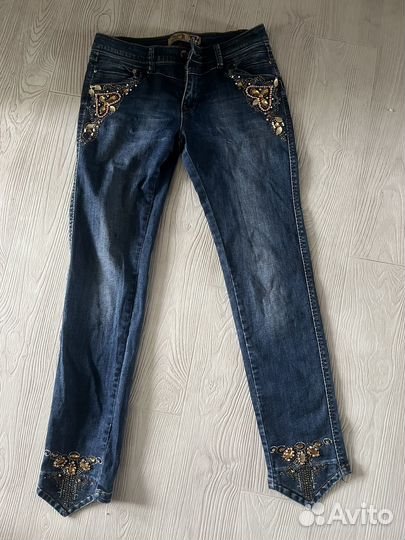 Джинсы женские со стразами