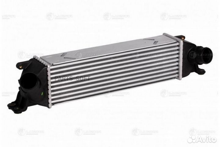 Интеркулер Хендай H-1 Старекс 12- 2.5TD