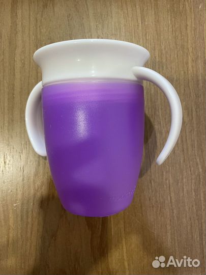 Munchkin Поильник непроливайка с ручками, 207 мл