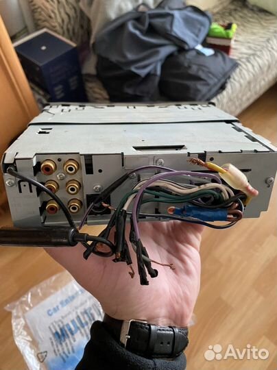 Магнитола JVC KD-G827