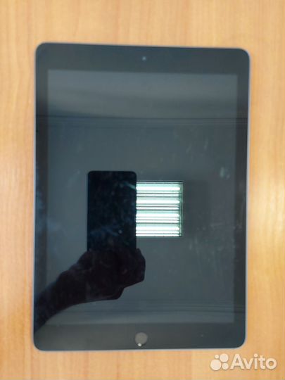 Планшет apple iPad 6