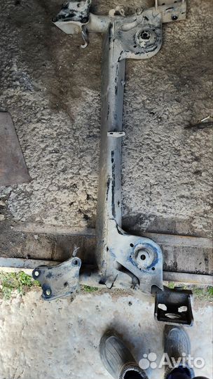 Балка от ларгус кросс